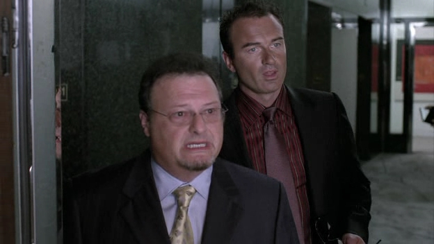 Charmed-Online-dot-NL-NipTuck6x01-0701.jpg