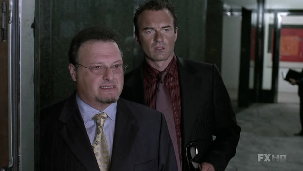 Charmed-Online-dot-NL-NipTuck6x01-0708.jpg