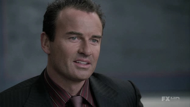 Charmed-Online-dot-NL-NipTuck6x01-0729.jpg