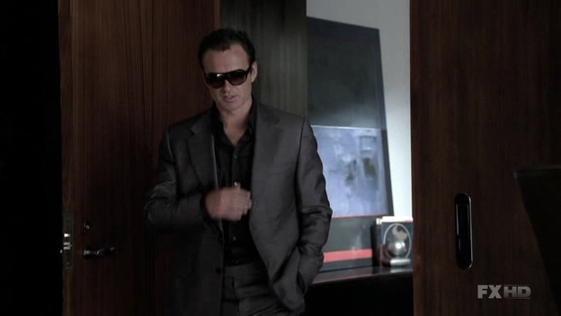 Charmed-Online-dot-NL-NipTuck6x01-2100.jpg