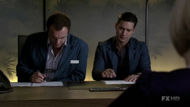 Charmed-Online-dot-NL-NipTuck6x03-0130.jpg