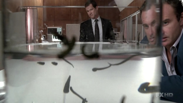 Charmed-Online-dot-NL-NipTuck6x03-0523.jpg
