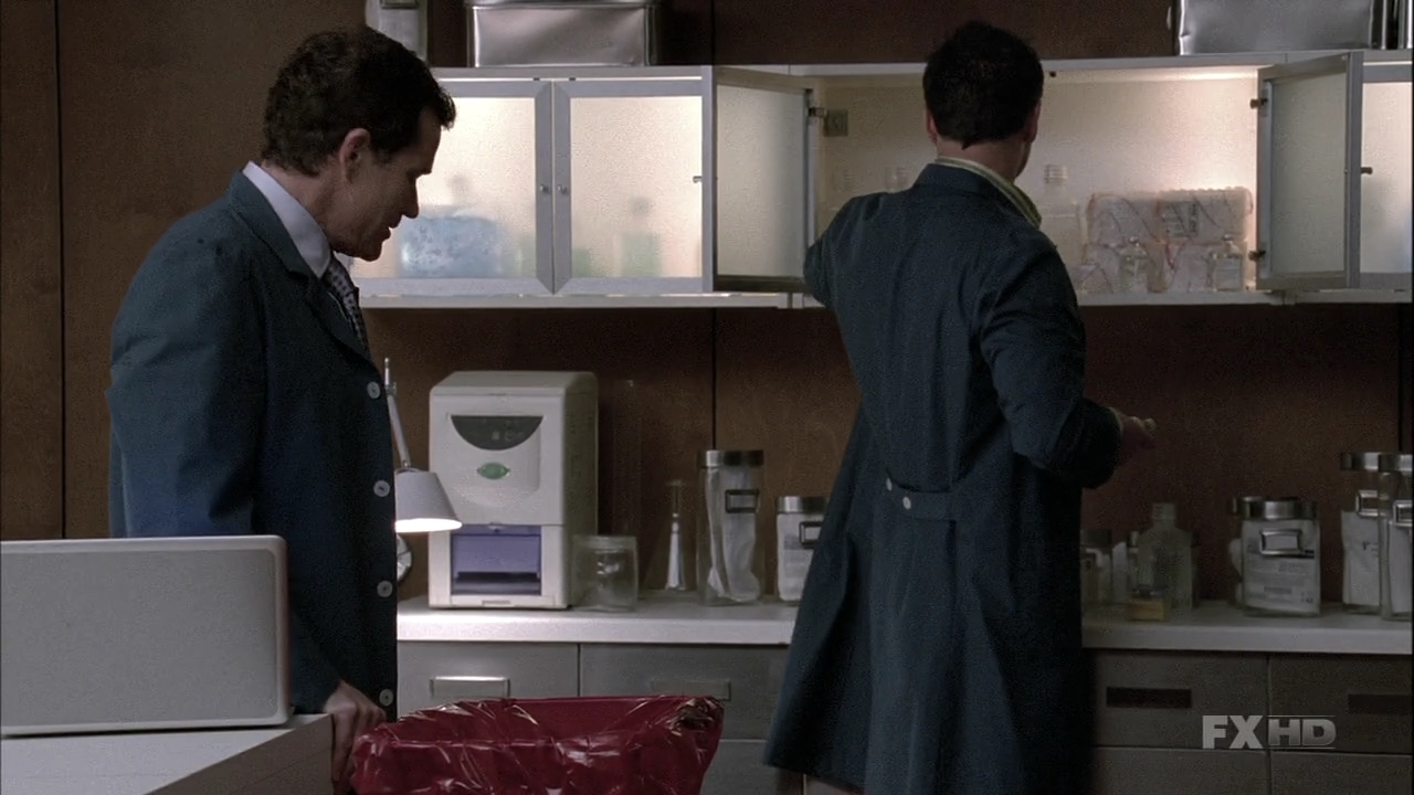 Charmed-Online-dot-NL-NipTuck6x04-0388.jpg