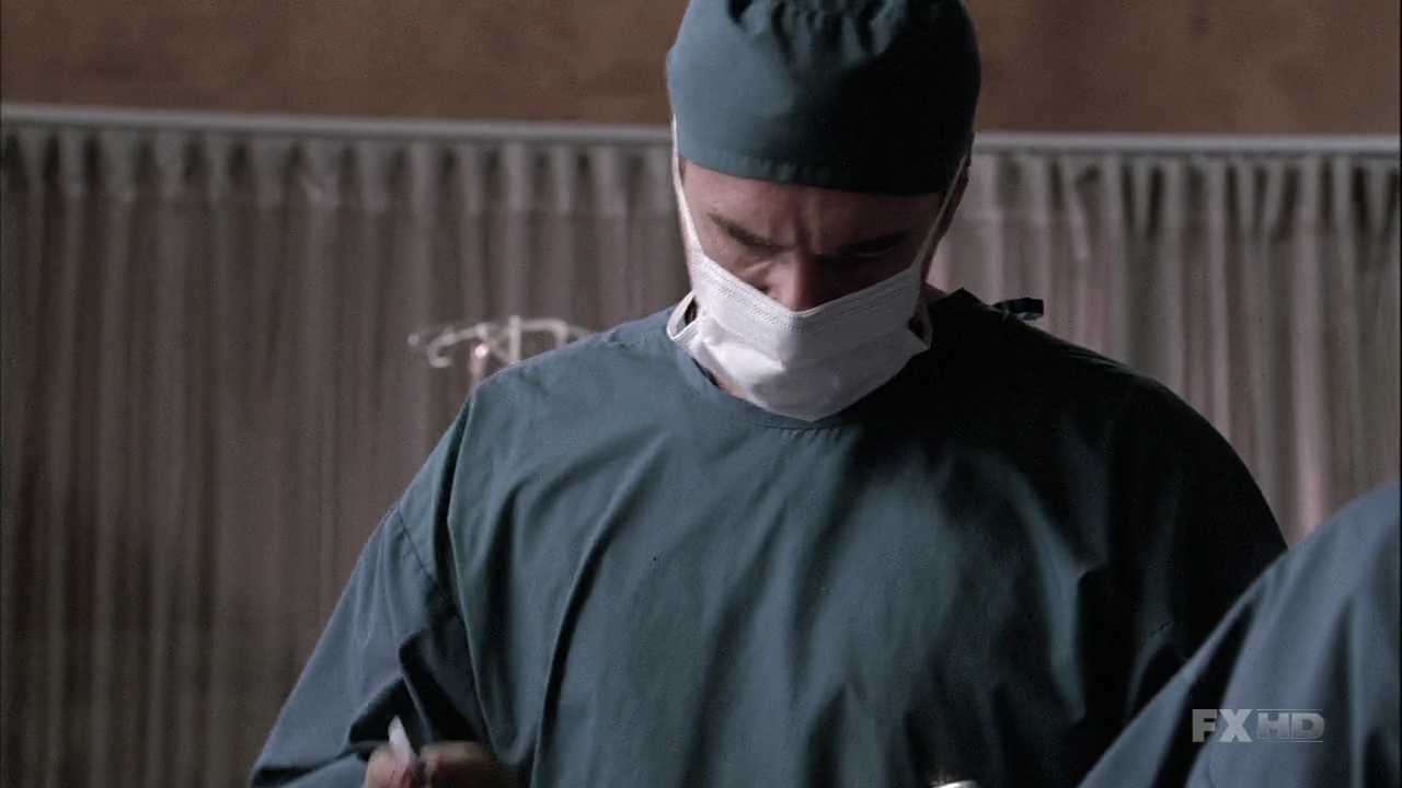 Charmed-Online-dot-NL-NipTuck6x05-0842.jpg