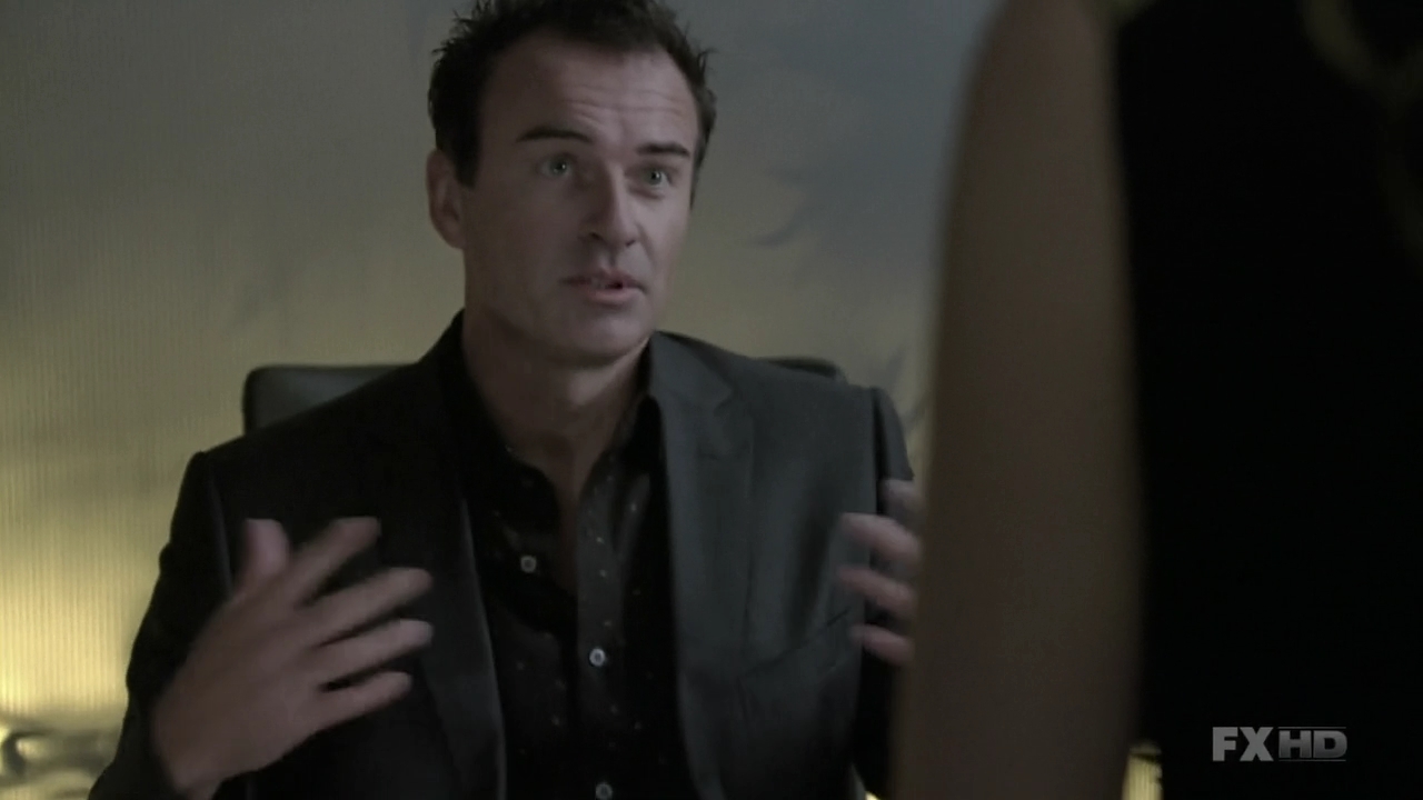 Charmed-Online-dot-NL-NipTuck6x06-1205.jpg