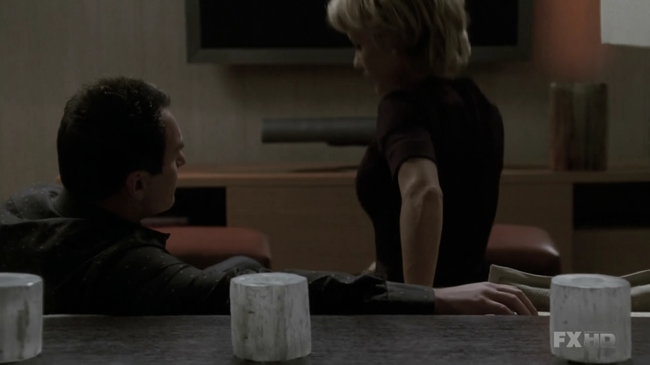 Charmed-Online-dot-NL-NipTuck6x06-1608.jpg