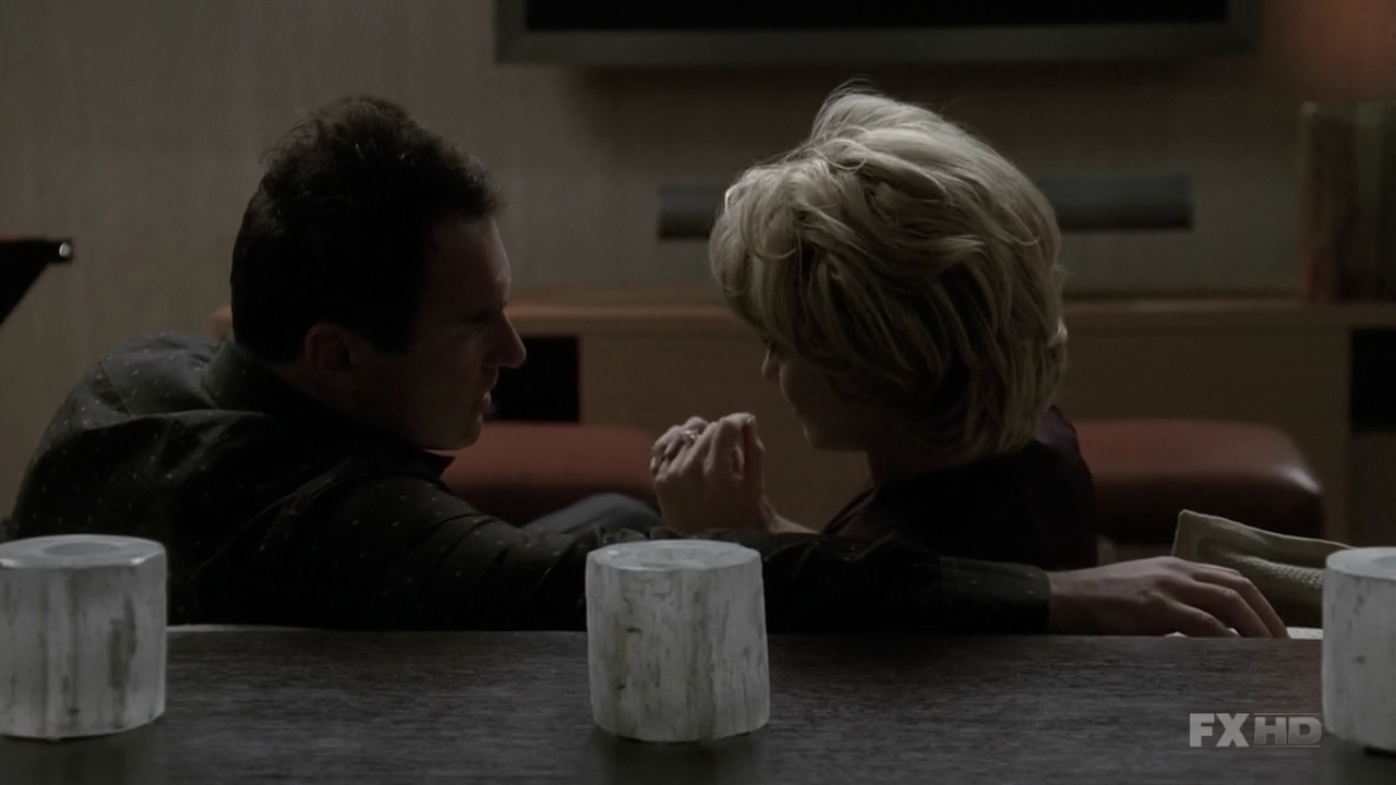 Charmed-Online-dot-NL-NipTuck6x06-1611.jpg