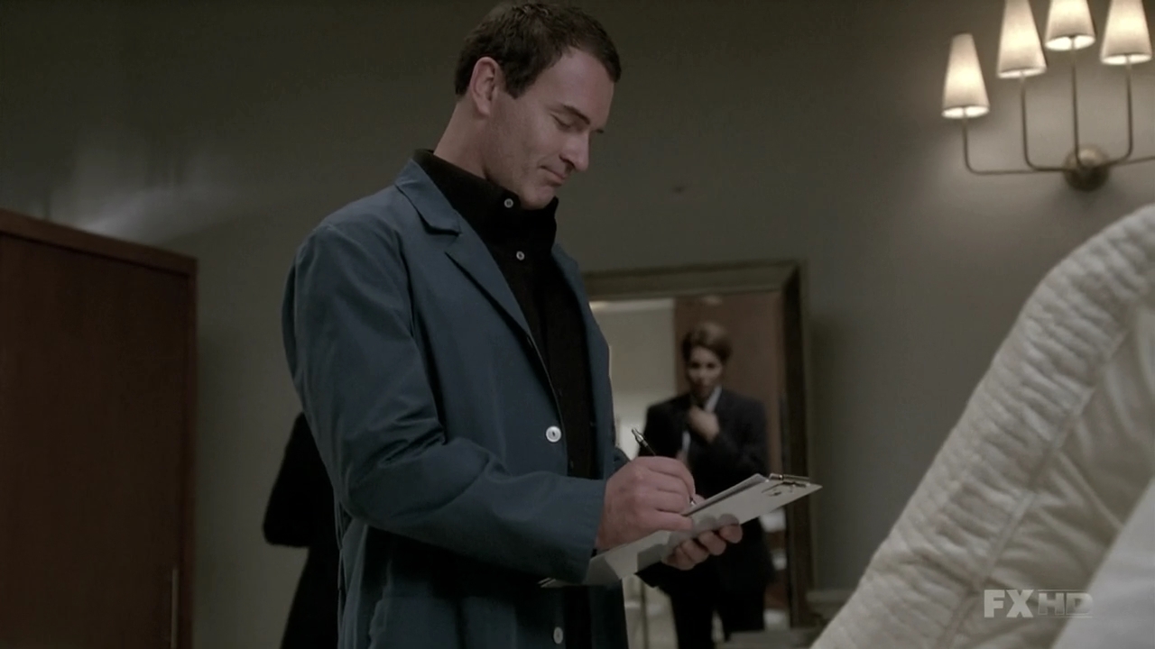 Charmed-Online-dot-NL-NipTuck6x06-2326.jpg
