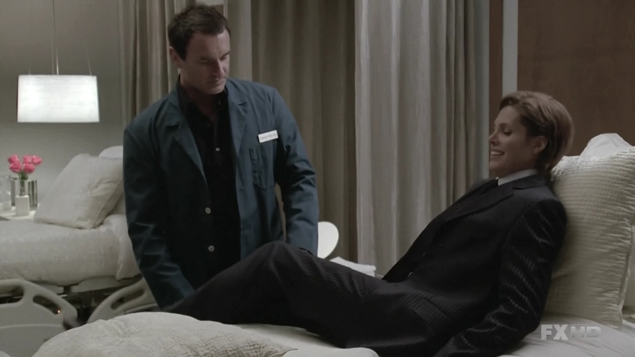 Charmed-Online-dot-NL-NipTuck6x06-2348.jpg