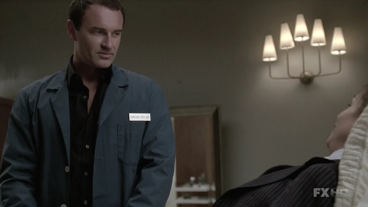 Charmed-Online-dot-NL-NipTuck6x06-2376.jpg