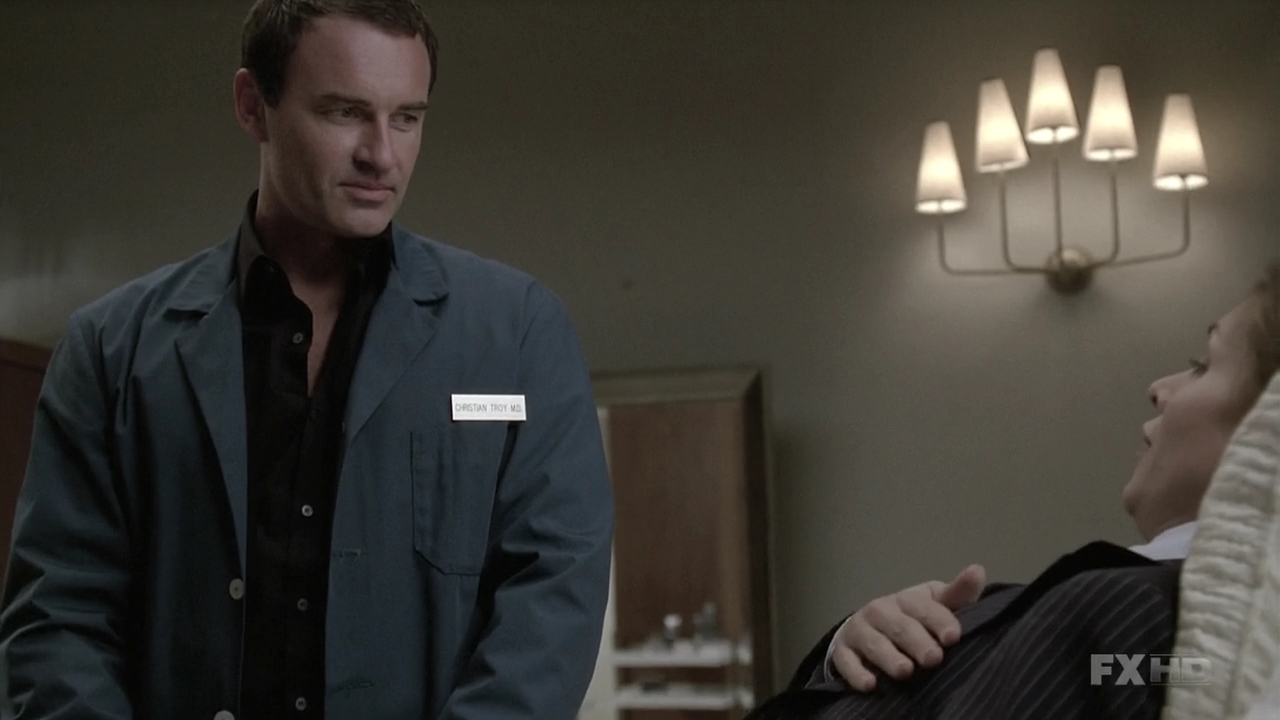 Charmed-Online-dot-NL-NipTuck6x06-2377.jpg