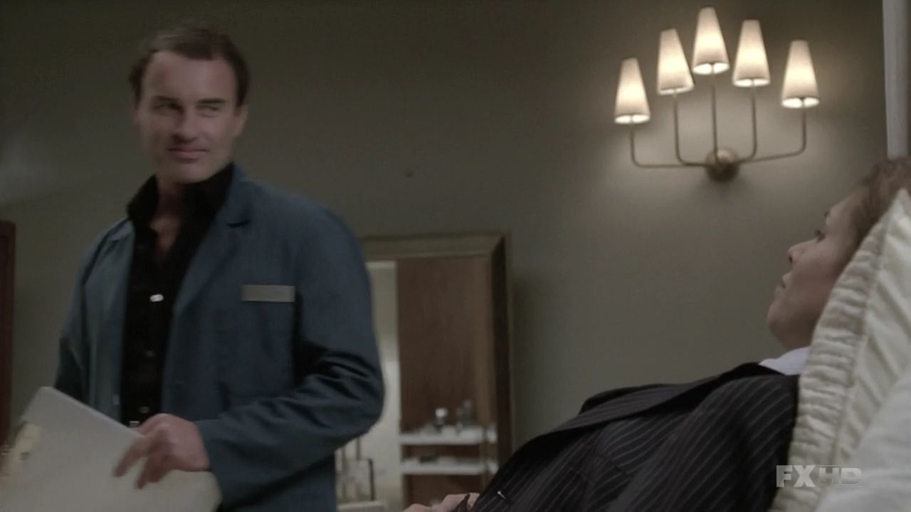 Charmed-Online-dot-NL-NipTuck6x06-2417.jpg