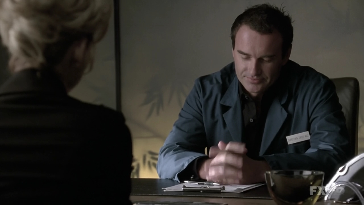 Charmed-Online-dot-NL-NipTuck6x06-2426.jpg