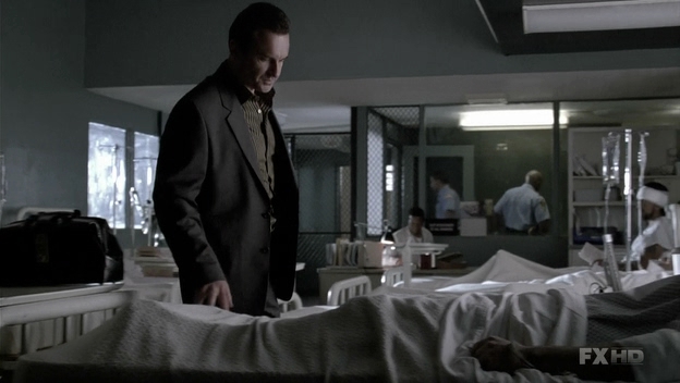 Charmed-Online-dot-NL-NipTuck6x07-1186.jpg