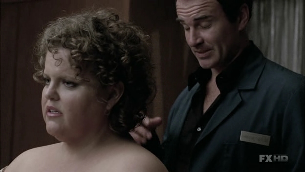 Charmed-Online-dot-NL-NipTuck6x08-0720.jpg