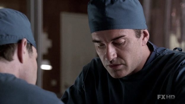 Charmed-Online-dot-NL-NipTuck6x09-0186.jpg