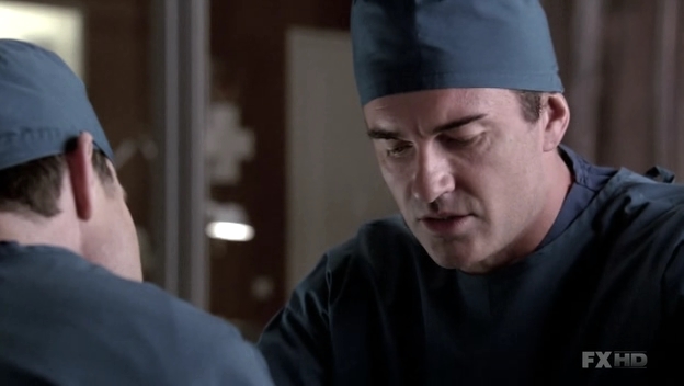 Charmed-Online-dot-NL-NipTuck6x09-0193.jpg