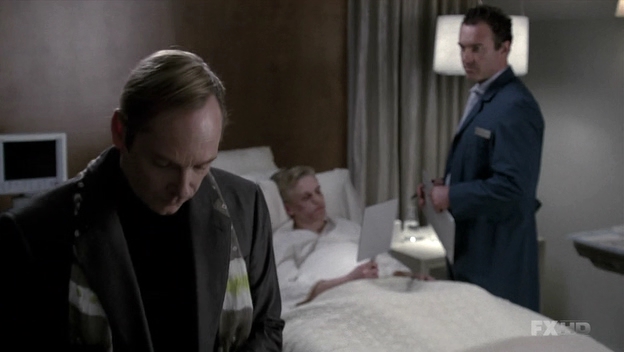Charmed-Online-dot-NL-NipTuck6x09-1191.jpg