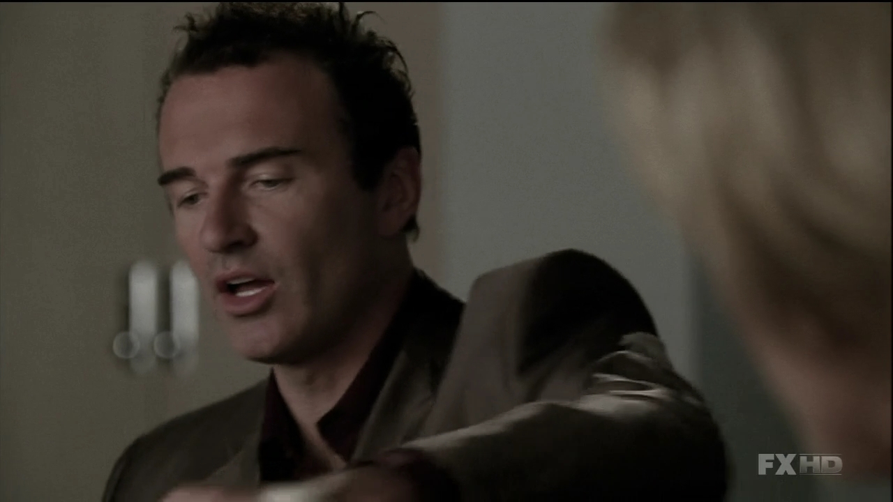 Charmed-Online-dot-NL-NipTuck6x100292.jpg