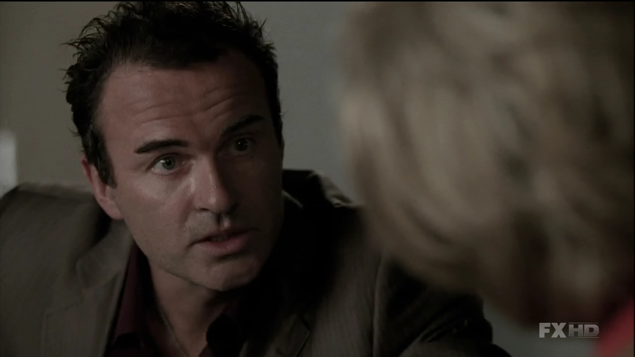 Charmed-Online-dot-NL-NipTuck6x100339.jpg