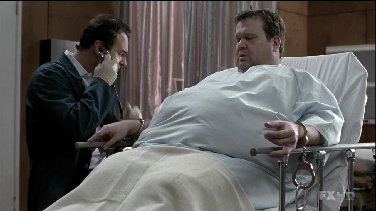 Charmed-Online-dot-NL-NipTuck6x100660.jpg