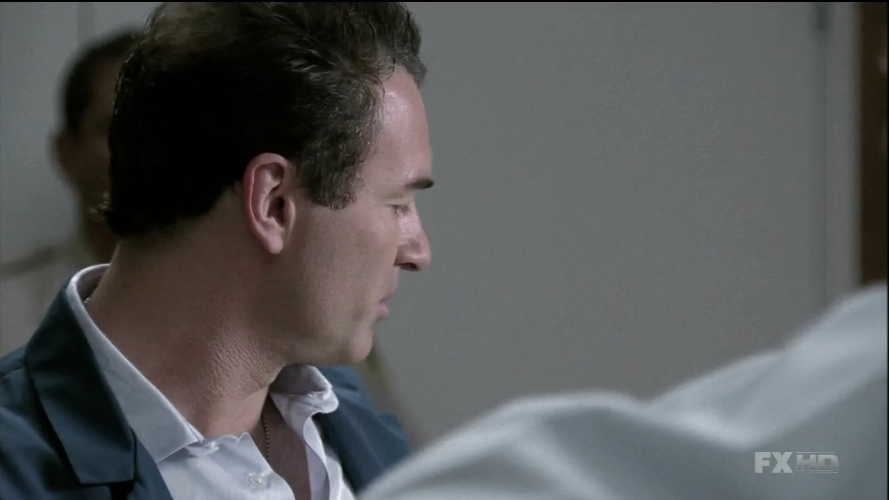 Charmed-Online-dot-NL-NipTuck6x100664.jpg