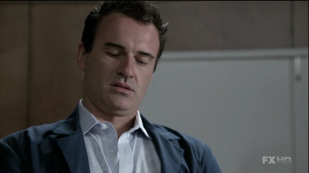 Charmed-Online-dot-NL-NipTuck6x100689.jpg