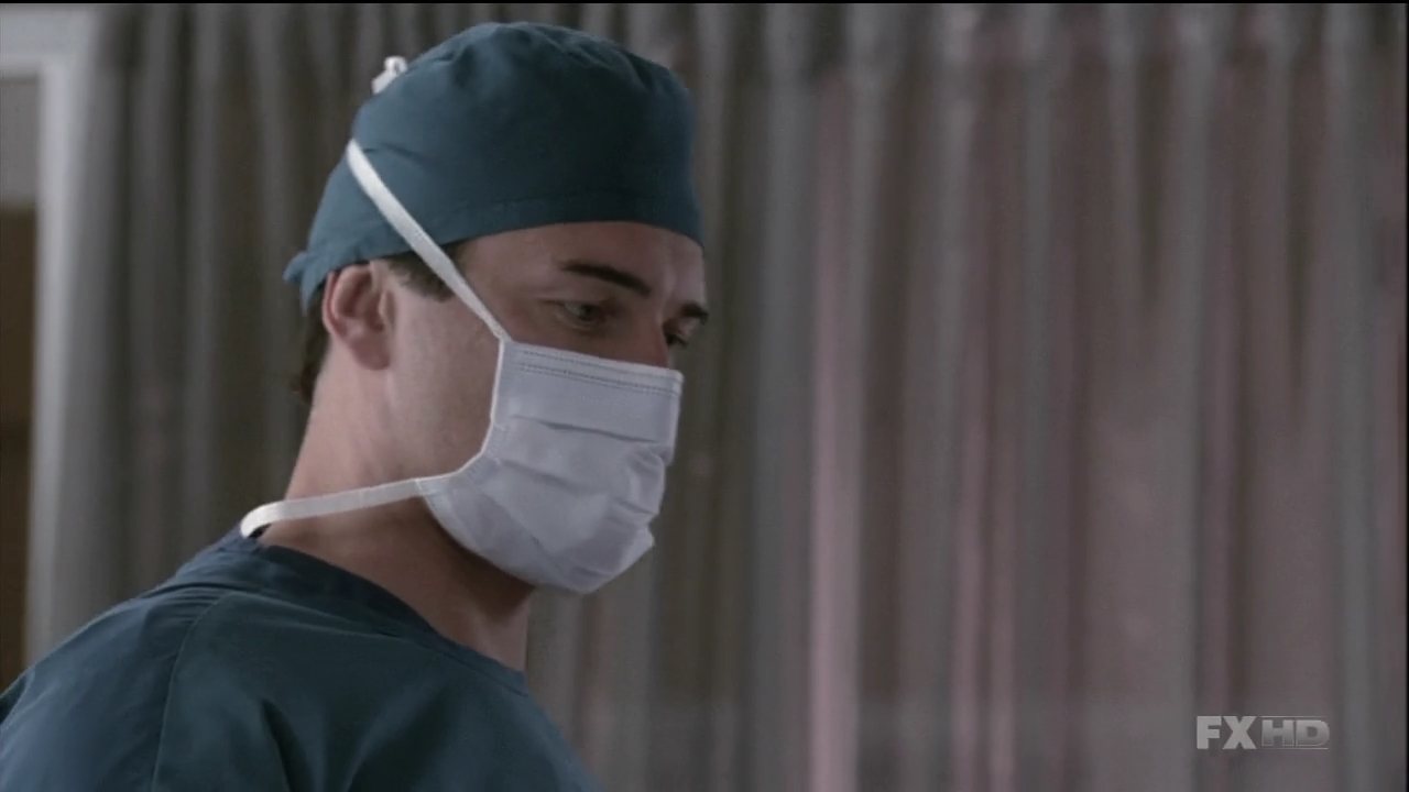 Charmed-Online-dot-NL-NipTuck6x101387.jpg