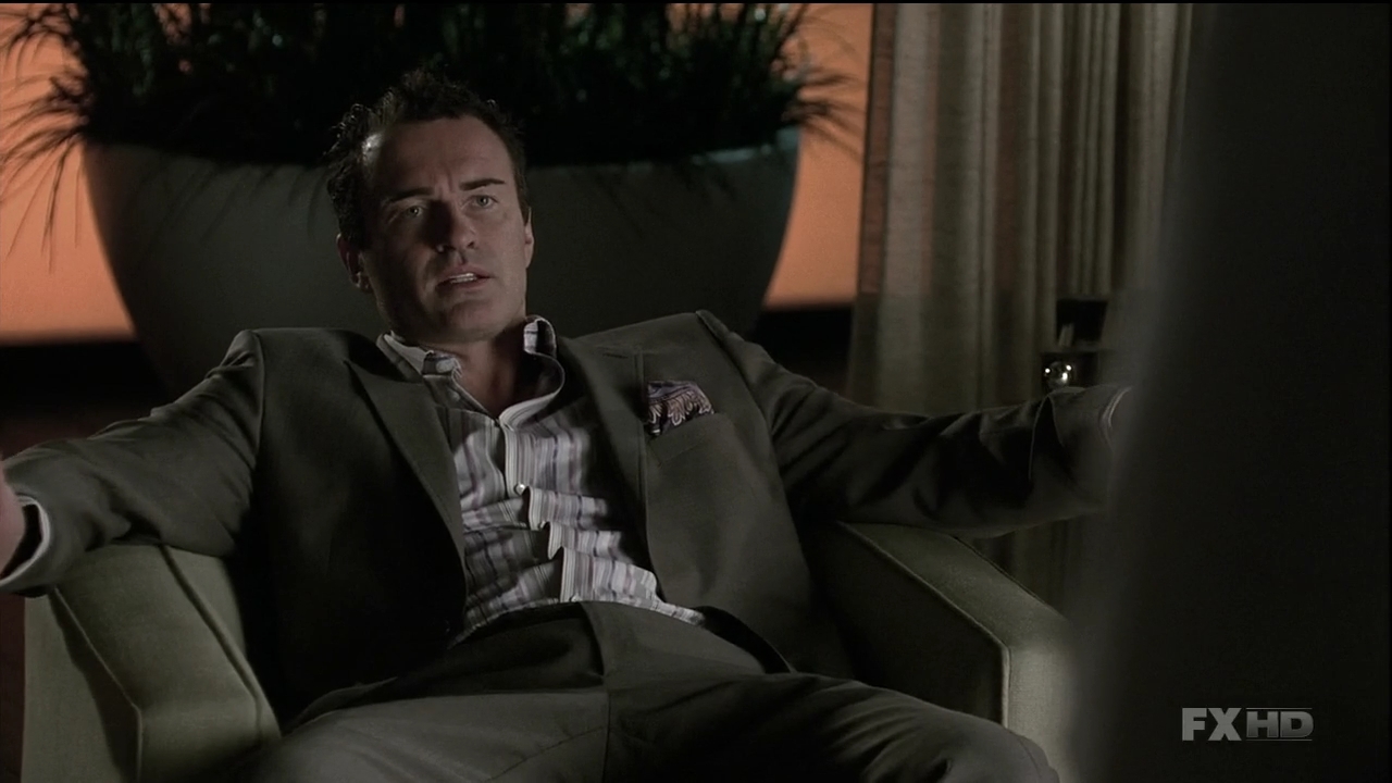 Charmed-Online-dot-NL-NipTuck6x101884.jpg