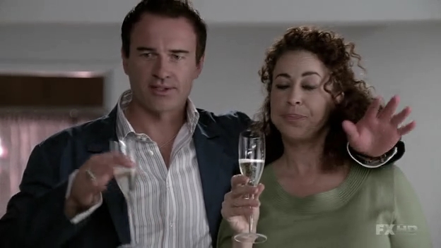 Charmed-Online-dot-NL-NipTuck6x11-0104.jpg
