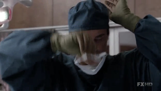 Charmed-Online-dot-NL-NipTuck6x11-0758.jpg