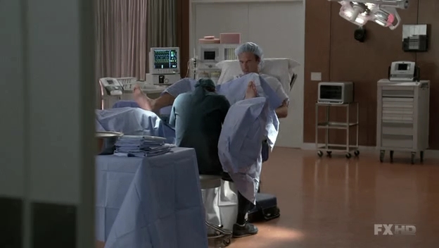 Charmed-Online-dot-NL-NipTuck6x11-0999.jpg