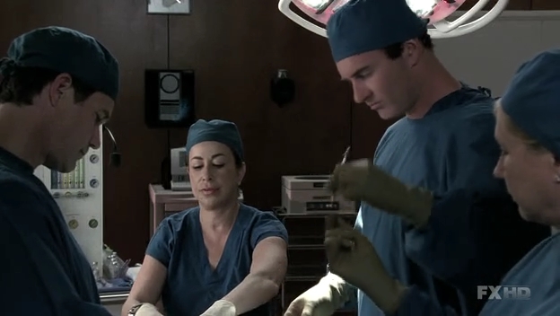 Charmed-Online-dot-NL-NipTuck6x11-2433.jpg