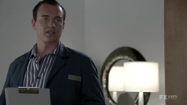Charmed-Online-dot-NL-NipTuck6x13-1385.jpg