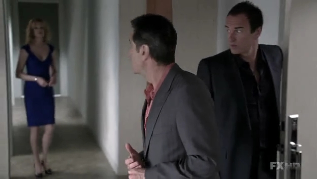 Charmed-Online-dot-NL-NipTuck6x14-0559.jpg