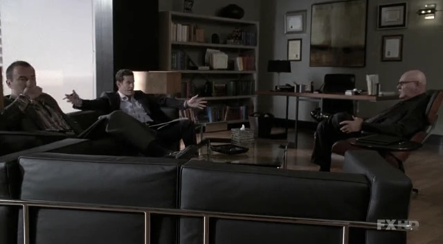 Charmed-Online-dot-NL-NipTuck6x16-0805.jpg Charmed-Online-dot-NL-NipTuck6x16-0805.jpg