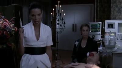 Charmed-Online-dot-NL-NipTuck6x17-1509.jpg