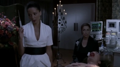 Charmed-Online-dot-NL-NipTuck6x17-1510.jpg