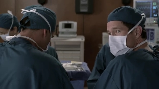 Charmed-Online-dot-NL-NipTuck6x18-0585.jpg