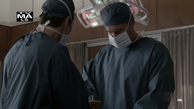 Charmed-Online-dot-NL-NipTuck6x18-0690.jpg
