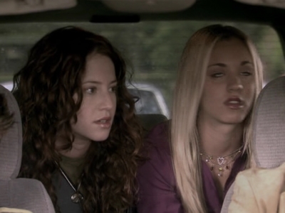 Charmed-Online_dot_nl-8SimpleRules-1x010244.jpg