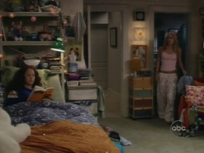 Charmed-Online_dot_nl-8SimpleRules-1x05-0392.jpg