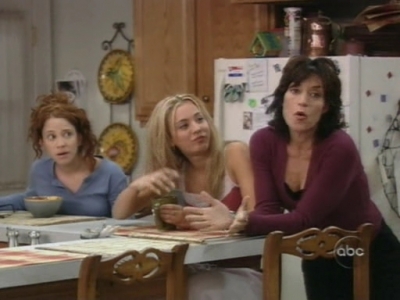 Charmed-Online_dot_nl-8SimpleRules-1x05-0776.jpg