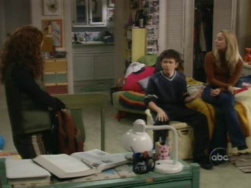 Charmed-Online_dot_nl-8SimpleRules-1x07-0269.jpg