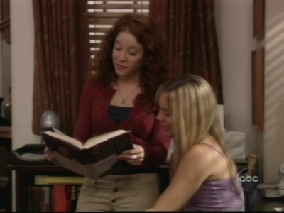 Charmed-Online_dot_nl-8SimpleRules-1x08-0412.jpg