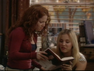 Charmed-Online_dot_nl-8SimpleRules-1x08-0428.jpg