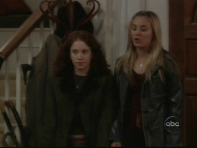 Charmed-Online_dot_nl-8SimpleRules-1x08-0520.jpg