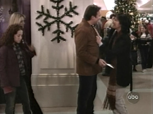 Charmed-Online_dot_nl-8SimpleRules-1x12-0356.jpg