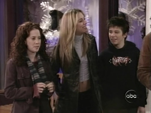 Charmed-Online_dot_nl-8SimpleRules-1x12-0381.jpg