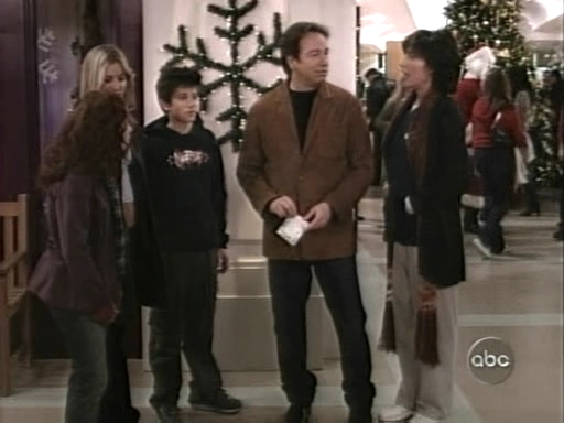 Charmed-Online_dot_nl-8SimpleRules-1x12-0394.jpg
